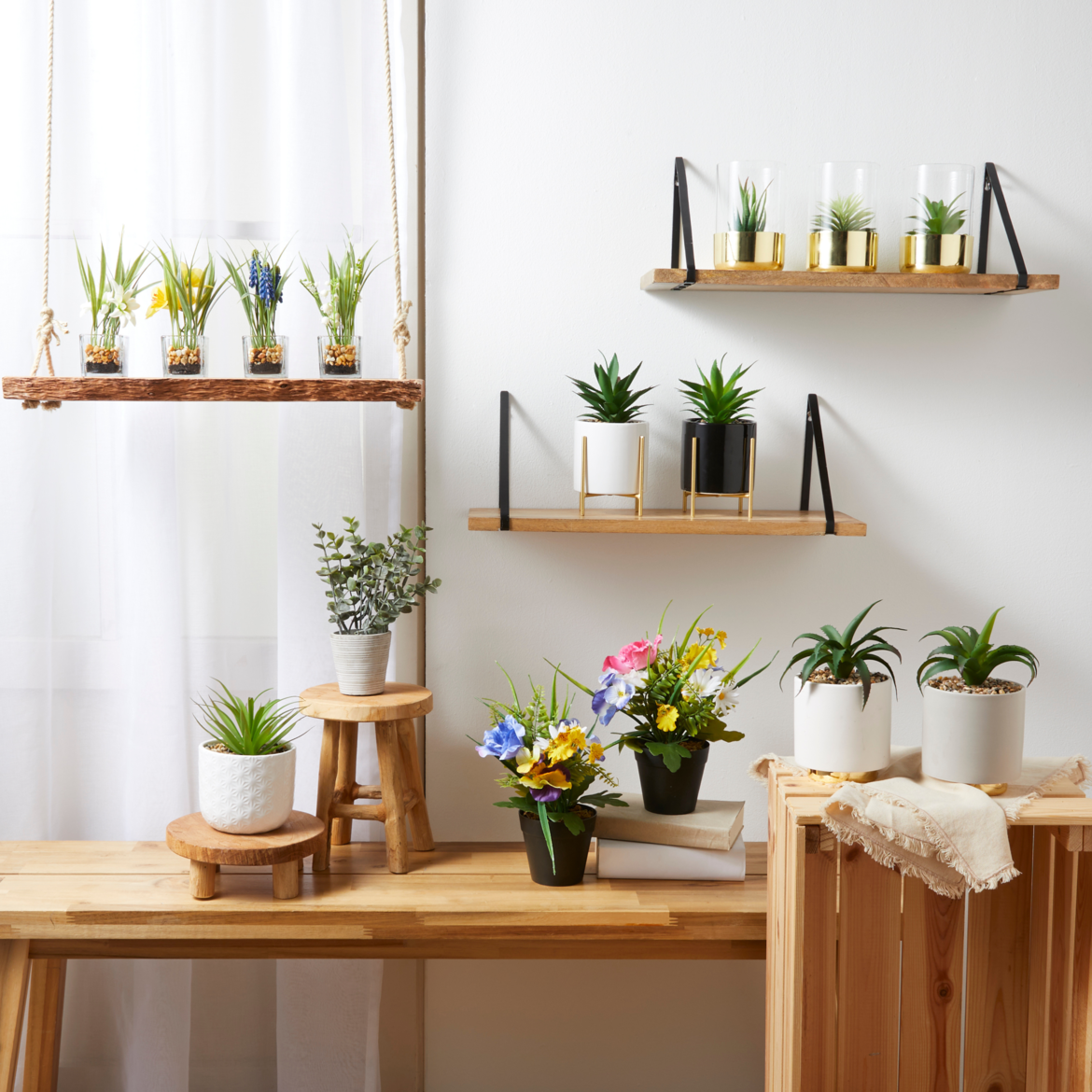 Verschiedene Deko Kunstpflanzen