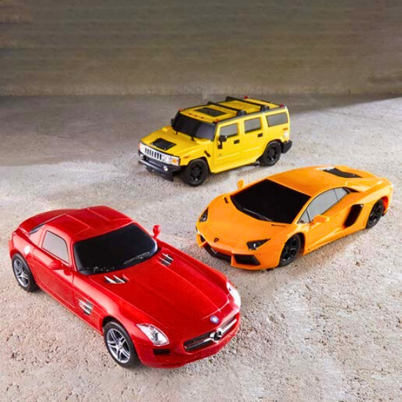 RC Fahrzeuge in Rot, Orange und Gelb