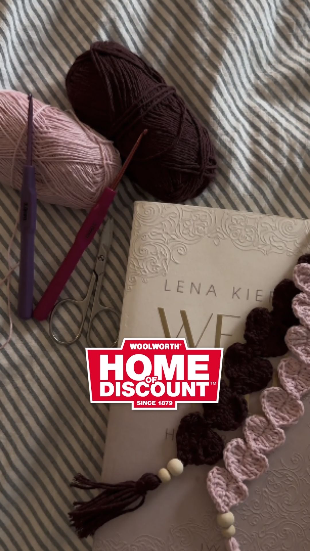 💘🧶 DIY-Valentinstagsgeschenk mit Wolle 🧶💘 Mit ein bisschen Kreativität wird aus Wolle ein richtig…