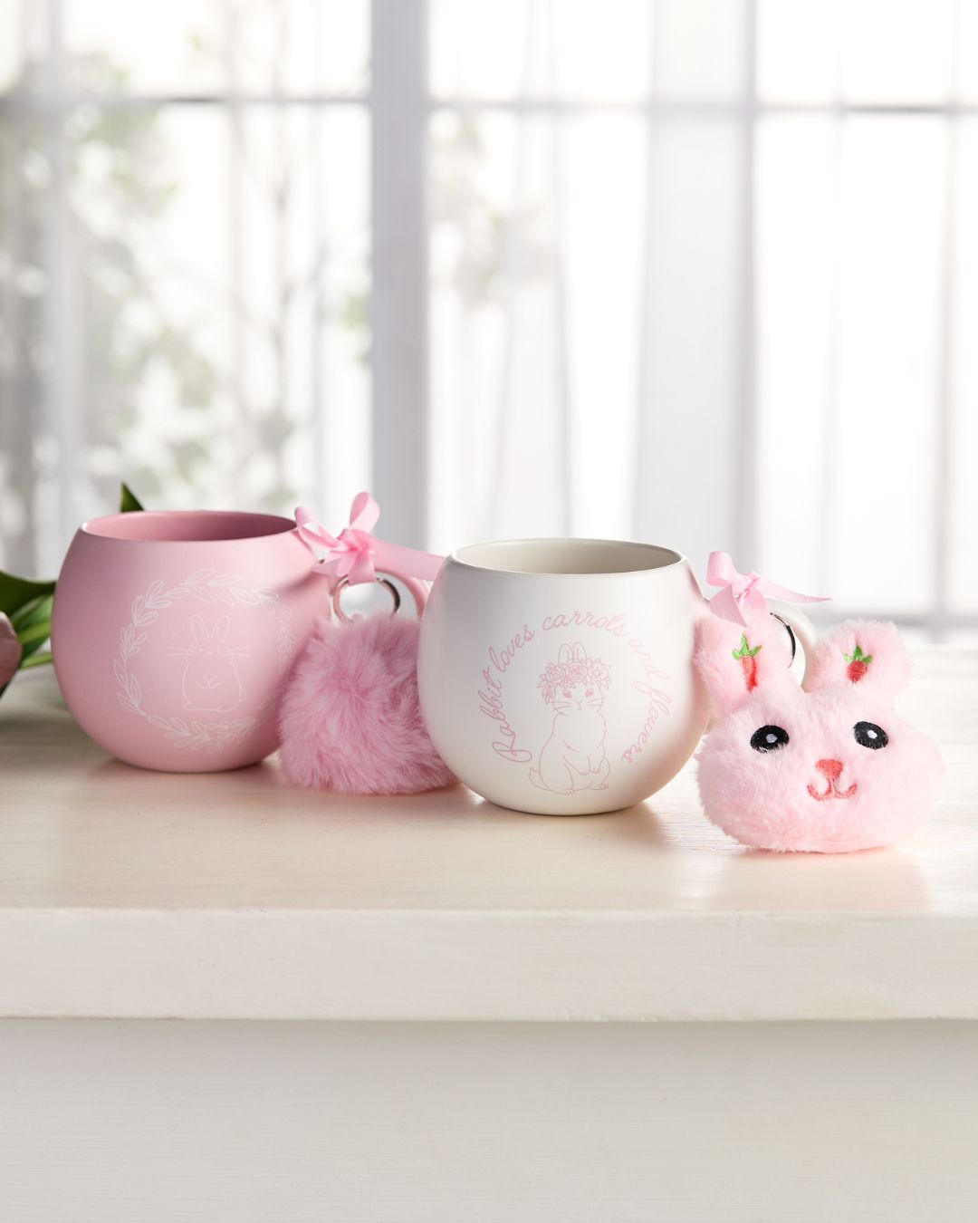 🐰✨ Süßes Detail für deine Lieblingspause! ✨🐰 Diese niedliche Tasse sorgt garantiert für gute Laune…