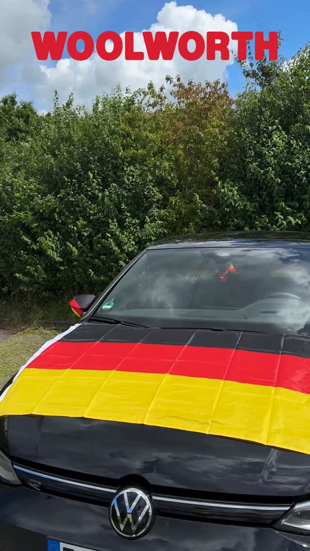 🇩🇪🚗 Bereit für das nächste Deutschland-Spiel?🚗🇩🇪 Zeig schon auf dem Weg zum Public Viewing, für…