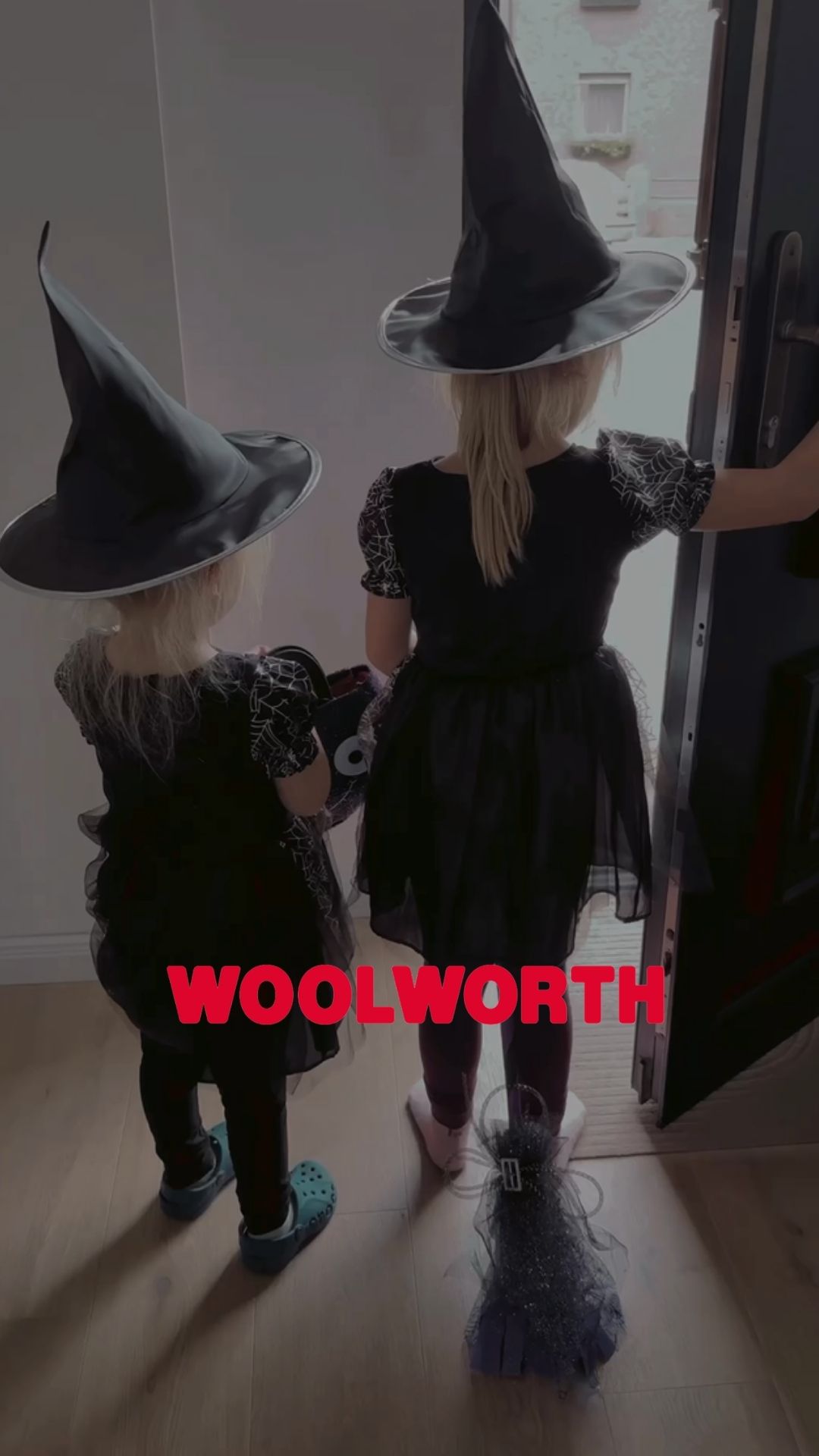 👻🎃 Halloween kann kommen! 🎃👻 Von gruseligen Kostümen über passende Accessoires bis hin zu kleinen…